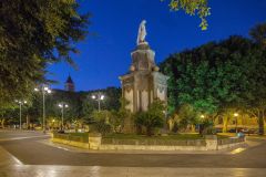Piazza Del Carmine -  foto Frank Harres